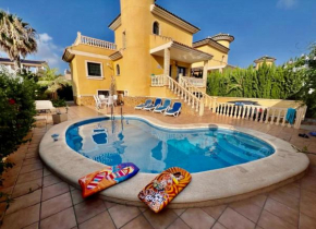 Villa Rayo Rojo in Brias- y -golf 6 calle Ebro